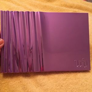 Urban decay heavy metals palette